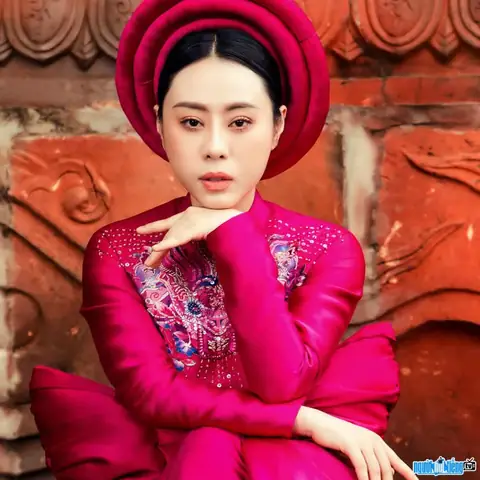 Á Hậu Ngô Thùy Linh Là Ai? Tiểu Sử, Sự Nghiệp Và Đời Tư