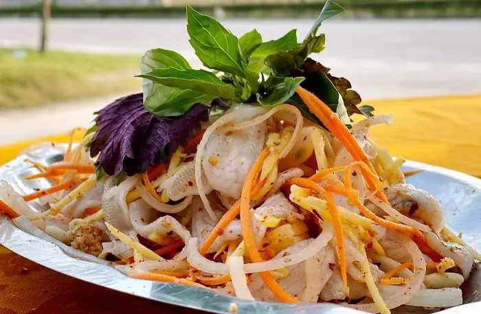 Gợi Ý Ăn Gì Ở Hà Tĩnh: Tổng Hợp Đặc Sản Và Quán Ngon Cho Du Khách