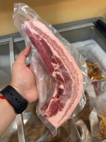 Phân Biệt Ba Rọi Và Ba Chỉ: Khác Nhau Thế Nào Và Cách Nhận Biết Tại Chợ
