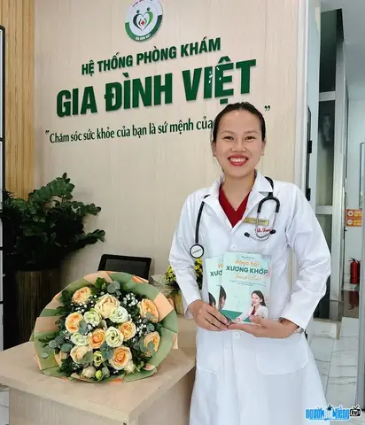 Hồ Sơ Bác Sĩ Vũ Thị Trang: Chuyên Môn Xương Khớp, Sách Phục Hồi, Địa Chỉ Khám & Liên Hệ