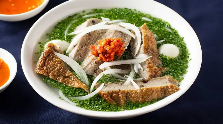 Khám Phá Bánh Canh Hẹ Quy Nhơn: Món Ngon Đặc Trưng Và Địa Chỉ Thưởng Thức Cho Du Khách Khám Phá Bánh Canh Hẹ Quy Nhơn: Món Ngon Đặc Trưng Và Địa Chỉ Thưởng Thức Cho Du Khách