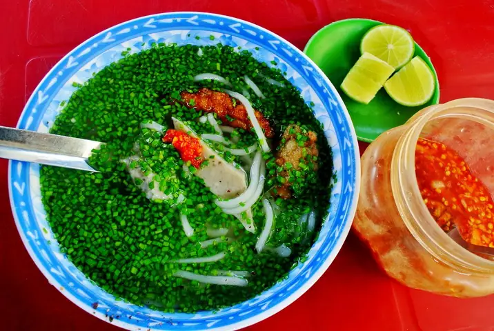 Tổng Hợp Các Quán Bánh Canh Hẹ Tuy Hòa Đậm Vị Truyền Thống Cho Tín Đồ Mê Hẹ