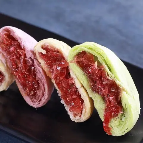 Khám Phá Bánh Hoa Hồng Trung Quốc (xianhua Bing): Đặc Sản Vân Nam Từ Cánh Hoa Hồng Tươi Khám Phá Bánh Hoa Hồng Trung Quốc (xianhua Bing): Đặc Sản Vân Nam Từ Cánh Hoa Hồng Tươi