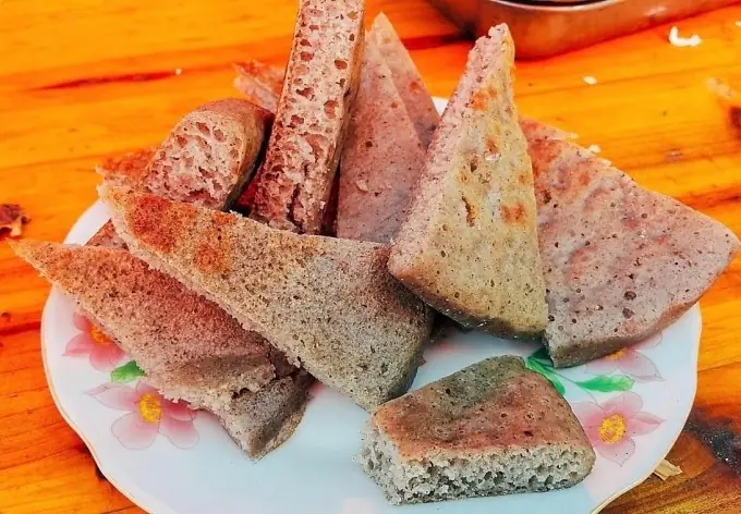 Khám Phá Bánh Hoa Tam Giác Mạch: Đặc Sản Vùng Cao Hà Giang Và Cách Làm Tại Nhà Khám Phá Bánh Hoa Tam Giác Mạch: Đặc Sản Vùng Cao Hà Giang Và Cách Làm Tại Nhà