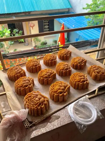 Khám Phá Bánh Trung Thu Nhà Làm Handmade: Các Loại Nhân Và Nơi Mua Uy Tín Khám Phá Bánh Trung Thu Nhà Làm Handmade: Các Loại Nhân Và Nơi Mua Uy Tín