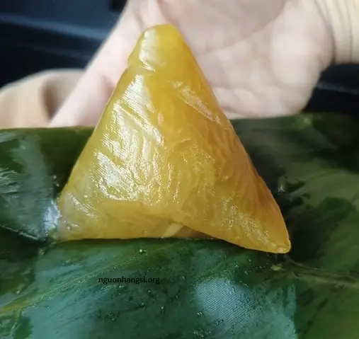 Khám Phá Bánh Ú Lá Tre Nhân Sầu Riêng: Đặc Sản Miền Tây Và Địa Chỉ Mua Ngon