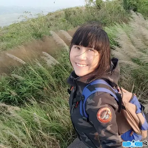 Lê Nguyễn Hương Trà Là Ai? Hồ Sơ Sự Nghiệp, Biệt Danh "cô Gái Đồ Long" Và Các Sự Kiện Gây Tranh Cãi