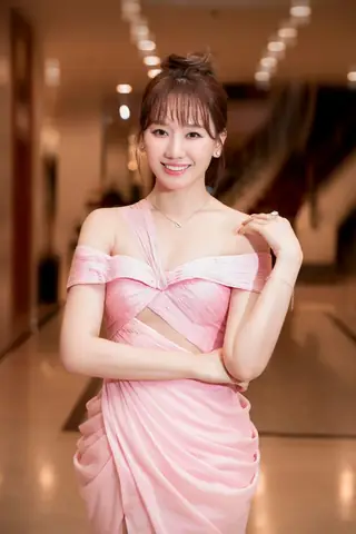 Tổng Hợp Hồ Sơ Ca Sĩ Hari Won: Tiểu Sử, Sự Nghiệp, Gia Đình Và Những Bài Hát Hay Nhất Tổng Hợp Hồ Sơ Ca Sĩ Hari Won: Tiểu Sử, Sự Nghiệp, Gia Đình Và Những Bài Hát Hay Nhất
