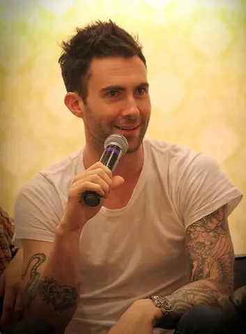 Tiểu Sử Adam Levine: Sự Nghiệp Maroon 5, The Voice, Top Bài Hát Hay & Bí Mật Đời Tư