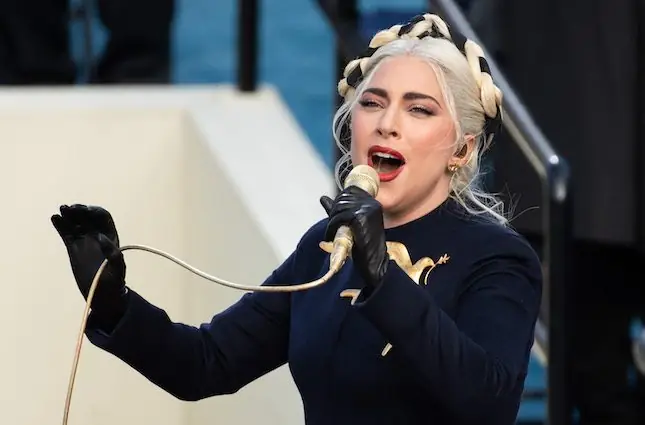 Lady Gaga: Tiểu Sử, Sự Nghiệp Đỉnh Cao Và Đời Tư Ca Sĩ Nhạc Pop Huyền Thoại Lady Gaga: Tiểu Sử, Sự Nghiệp Đỉnh Cao Và Đời Tư Ca Sĩ Nhạc Pop Huyền Thoại