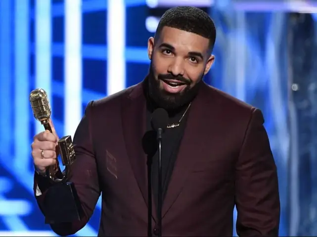 Drake (aubrey Drake Graham) Là Ai? Tiểu Sử, Sự Nghiệp, Kỷ Lục Billboard & Tin Tức Mới Nhất Drake (aubrey Drake Graham) Là Ai? Tiểu Sử, Sự Nghiệp, Kỷ Lục Billboard & Tin Tức Mới Nhất