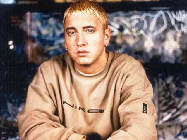 Eminem (marshall Bruce Mathers Iii): Tiểu Sử, Sự Nghiệp & Những Tác Phẩm Đánh Dấu "ông Hoàng Rap"