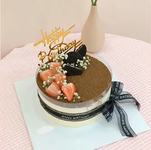 Tổng Hợp Các Mẫu Bánh Tiramisu Đẹp: Từ Kiểu Dáng Cổ Điển Đến Thiết Kế Sinh Nhật Sang Trọng