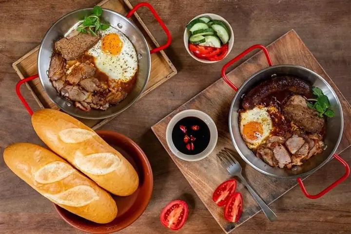 Tổng Hợp Các Món Ăn Sáng Hà Nội Ngon Nhất, Nổi Tiếng & Địa Chỉ Quán Ăn Uy Tín, Giá Tốt Tổng Hợp Các Món Ăn Sáng Hà Nội Ngon Nhất, Nổi Tiếng & Địa Chỉ Quán Ăn Uy Tín, Giá Tốt