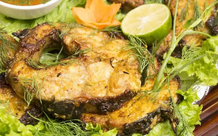 Gợi Ý Các Món Cá Chiên Sông Đà Đặc Sản Tây Bắc Từ Gỏi Đến Lẩu Gợi Ý Các Món Cá Chiên Sông Đà Đặc Sản Tây Bắc Từ Gỏi Đến Lẩu