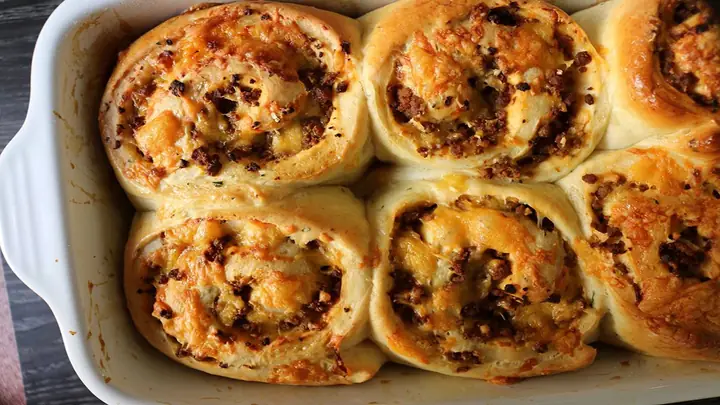 Cách Làm Bánh Mì Bò Nướng Phô Mai Thơm Ngon Tại Nhà Cho Bữa Sáng