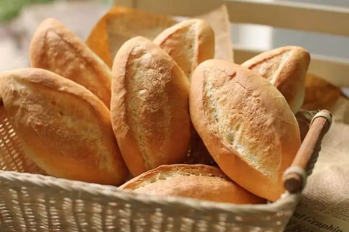 Cách Làm Bánh Mì Việt Nam Vỏ Giòn Ruột Xốp Tại Nhà