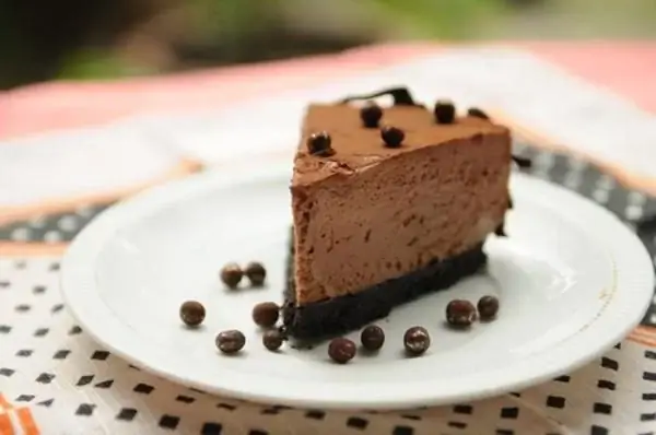 Cách Làm Bánh Mousse Socola Dẻo Mịn Đơn Giản Cho Người Mới Bắt Đầu Cách Làm Bánh Mousse Socola Dẻo Mịn Đơn Giản Cho Người Mới Bắt Đầu