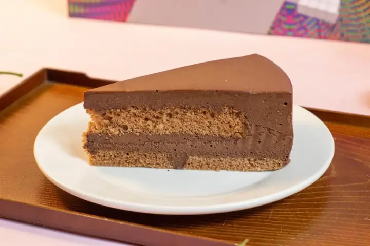 Cách Làm Bánh Mousse Socola Dẻo Mịn Đơn Giản Cho Người Mới Bắt Đầu Cách Làm Bánh Mousse Socola Dẻo Mịn Đơn Giản Cho Người Mới Bắt Đầu