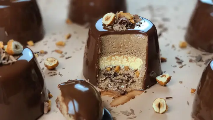 Cách Làm Bánh Mousse Socola Dẻo Mịn Đơn Giản Cho Người Mới Bắt Đầu Cách Làm Bánh Mousse Socola Dẻo Mịn Đơn Giản Cho Người Mới Bắt Đầu