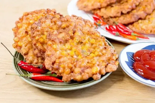 Cách Làm Bánh Ngô Chiên Giòn Thơm Ngon Tại Nhà (bánh Bắp Chiên) Cách Làm Bánh Ngô Chiên Giòn Thơm Ngon Tại Nhà (bánh Bắp Chiên)