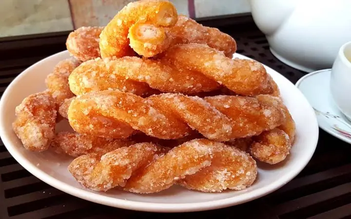 Cách Làm Bánh Quai Chèo (quẩy Thừng) Giòn Rụm Đơn Giản Tại Nhà