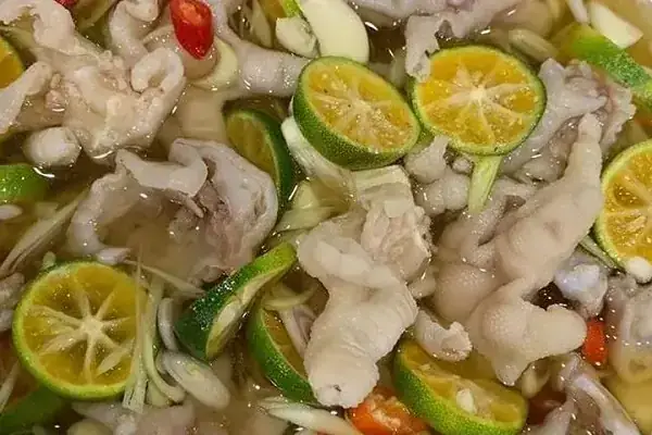Cách Làm Chân Gà Ngâm Sả Tắc Kiểu Thái Giòn Rụm, Không Đắng Chuẩn Vị Tại Nhà Cách Làm Chân Gà Ngâm Sả Tắc Kiểu Thái Giòn Rụm, Không Đắng Chuẩn Vị Tại Nhà