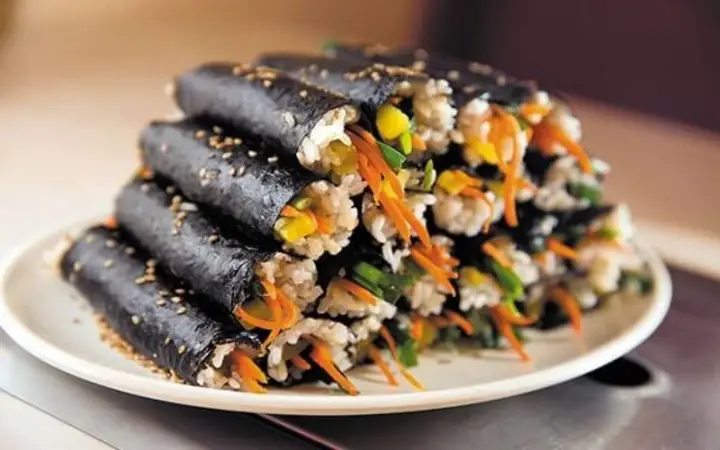 Hướng Dẫn Cách Làm Cơm Cuộn Hàn Quốc (kimbap) Đơn Giản Tại Nhà Hướng Dẫn Cách Làm Cơm Cuộn Hàn Quốc (kimbap) Đơn Giản Tại Nhà