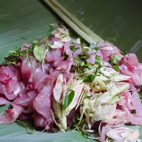 Hướng Dẫn Chi Tiết Cách Làm Gỏi Cá Chép Sống Giòn Ngon Tại Nhà