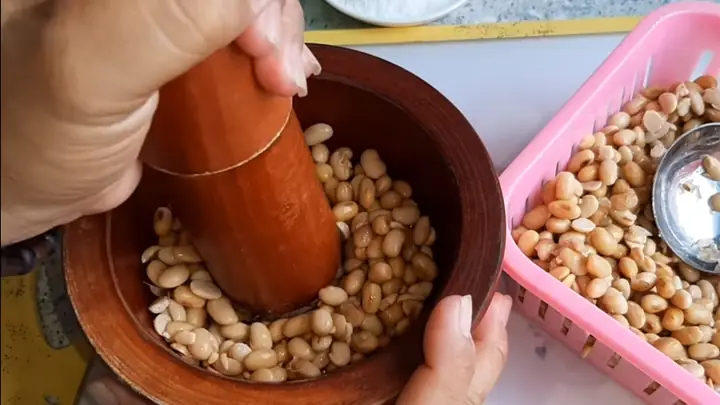 Hướng Dẫn Chi Tiết Cách Làm Mắm Đậu Chay Thơm Ngon Tại Nhà