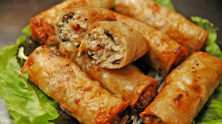 Bí Quyết Làm Nem Rán Giòn Tan Chuẩn Vị Cho Bữa Cơm Gia Đình Bí Quyết Làm Nem Rán Giòn Tan Chuẩn Vị Cho Bữa Cơm Gia Đình