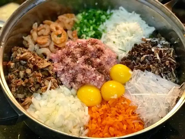 Cách Làm Nem Rán Miền Nam (chả Giò) Giòn Rụm Chuẩn Vị Cho Mẹ Đảm Cách Làm Nem Rán Miền Nam (chả Giò) Giòn Rụm Chuẩn Vị Cho Mẹ Đảm