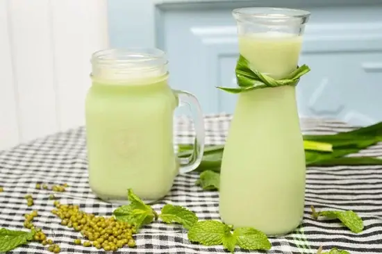 Hướng Dẫn Chi Tiết Cách Làm Nước Đậu Xanh Tại Nhà Thơm Ngon Và Giải Nhiệt