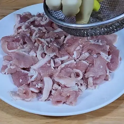 Cách Làm Thịt Lợn Tái Chanh Chuẩn Vị Truyền Thống Cho Gia Đình Dễ Thực Hiện
