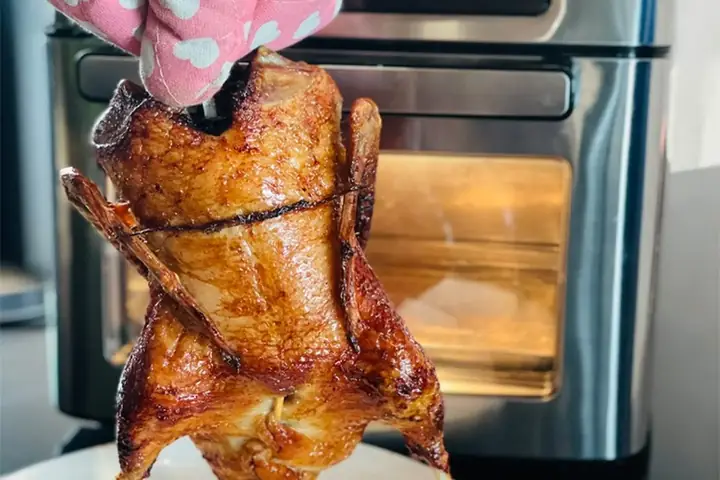 Cách Làm Vịt Quay Bằng Nồi Chiên Không Dầu Thơm Ngon, Da Giòn Tại Nhà