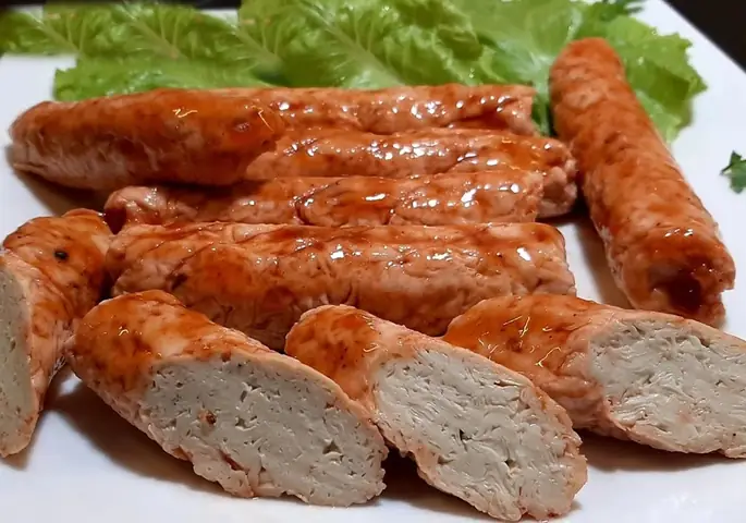 Hướng Dẫn Cách Làm Xúc Xích Chay Tại Nhà: Các Công Thức Đơn Giản, Đậm Vị Cho Người Ăn Chay