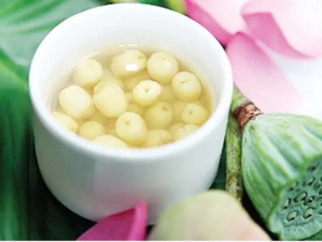 Hướng Dẫn Nấu Hạt Sen Khô Nhanh Mềm, Không Bị Sượng Cho Bếp Gia Đình