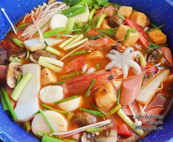 Cách Nấu Lẩu Kim Chi Hải Sản Chua Cay Đậm Đà Chuẩn Vị Hàn Quốc Cách Nấu Lẩu Kim Chi Hải Sản Chua Cay Đậm Đà Chuẩn Vị Hàn Quốc
