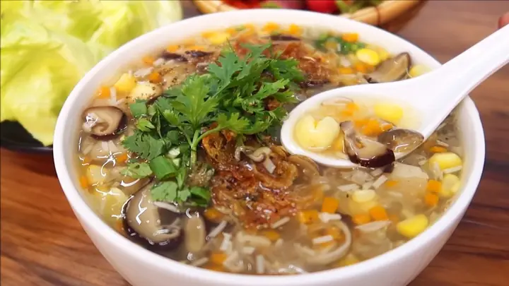 Hướng Dẫn Cách Nấu Súp Nấm Rơm Chay Thơm Ngon Bổ Dưỡng Tại Nhà Hướng Dẫn Cách Nấu Súp Nấm Rơm Chay Thơm Ngon Bổ Dưỡng Tại Nhà