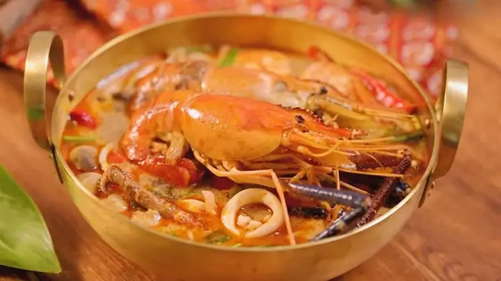Hướng Dẫn Cách Nấu Súp Tom Yum Chuẩn Vị Thái Cho Người Mới Bắt Đầu