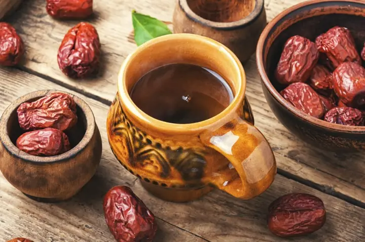 Cách Nấu Táo Đỏ Khô Tại Nhà: Hướng Dẫn Pha Trà, Nấu Nước Và Món Ăn Bổ Dưỡng
