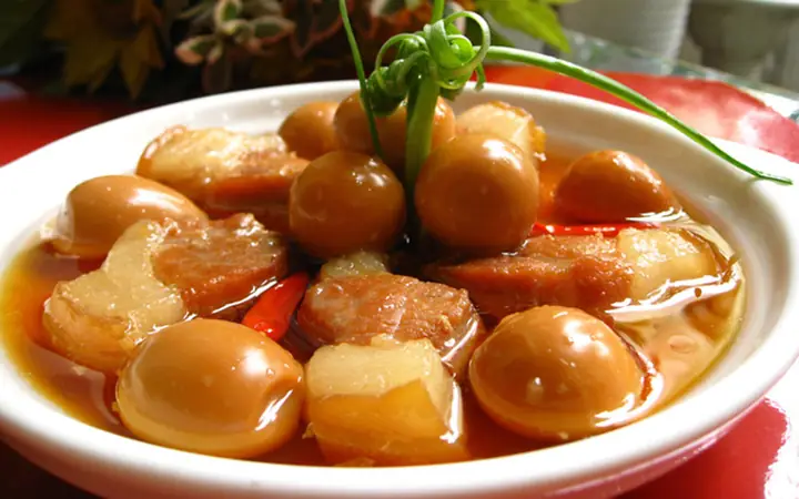 Hướng Dẫn Cách Nấu Thịt Kho Tàu Miền Tây Mềm Rục, Nước Trong Chuẩn Vị Hướng Dẫn Cách Nấu Thịt Kho Tàu Miền Tây Mềm Rục, Nước Trong Chuẩn Vị