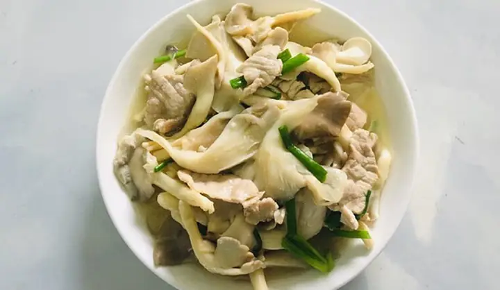 Cách Nấu Thịt Với Nấm Thơm Ngon Đậm Vị Cho Bữa Cơm Gia Đình Cách Nấu Thịt Với Nấm Thơm Ngon Đậm Vị Cho Bữa Cơm Gia Đình
