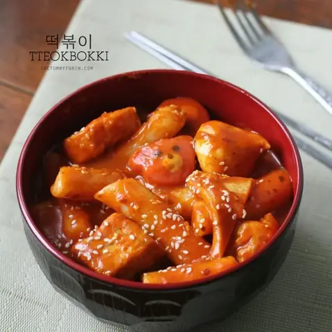 Cách Nấu Tokbokki Phô Mai Gói Ngon Chuẩn Vị Tại Nhà