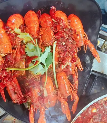 Hướng Dẫn Chi Tiết Cách Nấu Tôm Hùm Đất Kiểu Trung Quốc Tại Nhà Hướng Dẫn Chi Tiết Cách Nấu Tôm Hùm Đất Kiểu Trung Quốc Tại Nhà