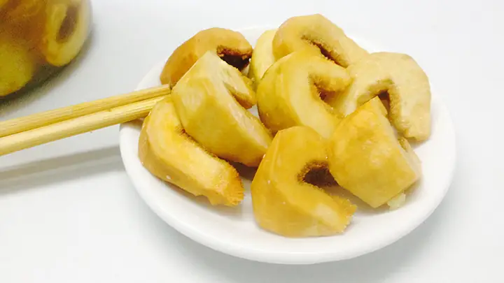 Cách Ngâm Vả Chua Ngọt Giòn Ngon Đậm Vị Đặc Sản Xứ Huế Tại Nhà