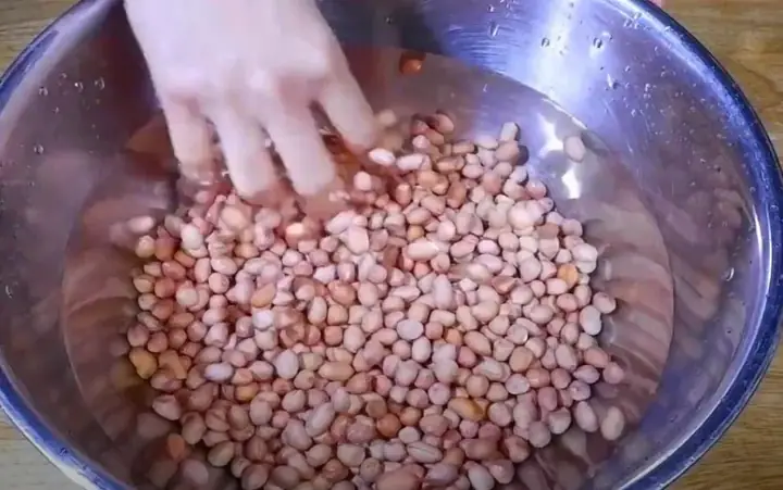 Cách Rang Đậu Phộng Giòn Lâu Tại Nhà: Mẹo Rang Lạc Không Hôi, Giòn Tan Cách Rang Đậu Phộng Giòn Lâu Tại Nhà: Mẹo Rang Lạc Không Hôi, Giòn Tan
