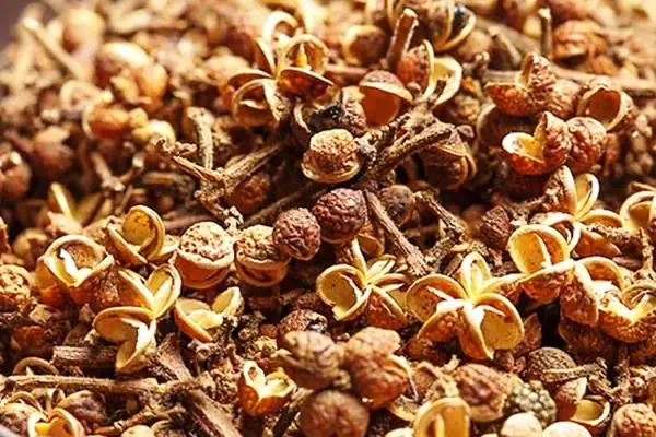 Hướng Dẫn Chi Tiết Cách Sử Dụng Hạt Mắc Khén Chuẩn Vị Tây Bắc