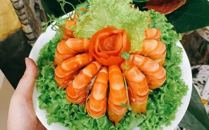 Cách Trang Trí Tôm Hấp Nước Dừa Đẹp Mắt Cho Mâm Cỗ Và Bữa Cơm Gia Đình