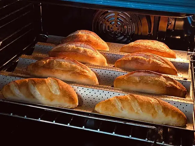 Hướng Dẫn Ủ Bánh Mì Nóng Giòn Tại Nhà: Các Cách Giữ Vỏ Giòn Không Bị Ỉu Hướng Dẫn Ủ Bánh Mì Nóng Giòn Tại Nhà: Các Cách Giữ Vỏ Giòn Không Bị Ỉu